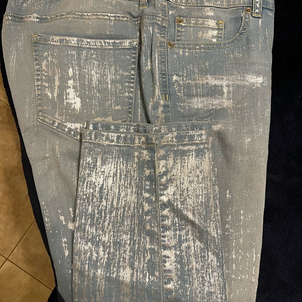 Chico’s silver size 3 enhanced blue denim jeans.  NWT
